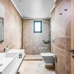 Lambis Athina Villa