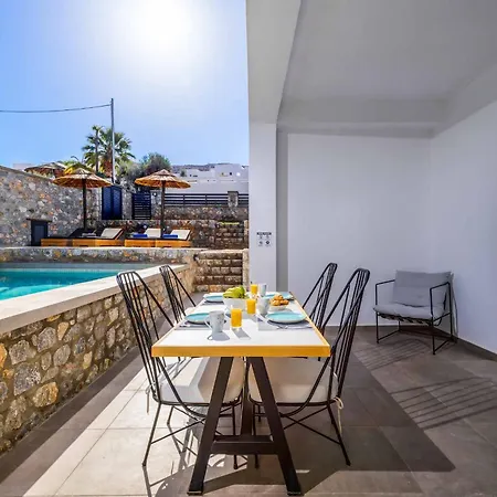 Villa Lambis Athina *