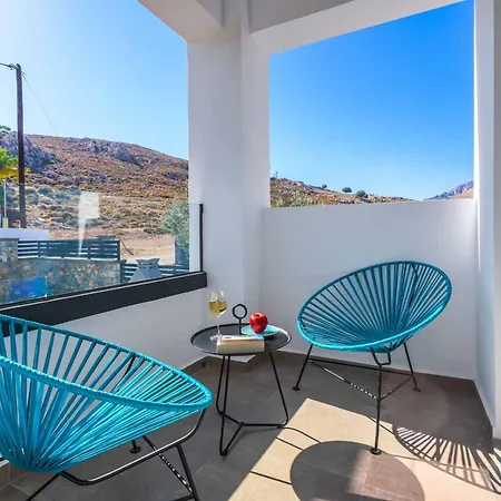 Lambis Athina Villa