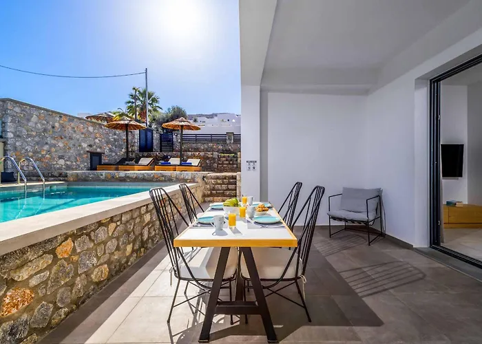 Villa Lambis Athina *